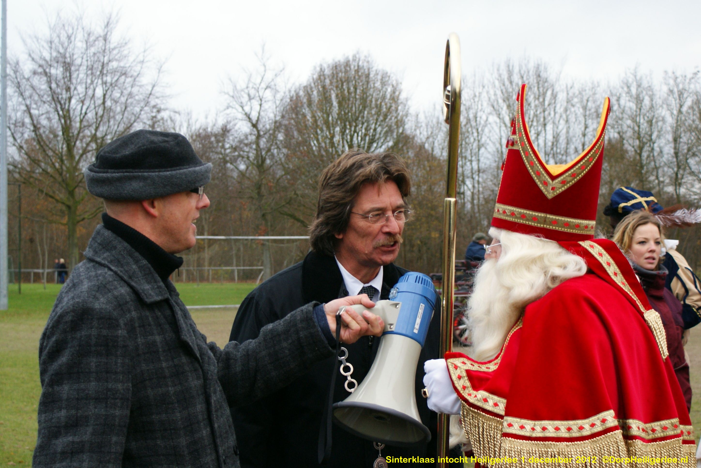 Sinterklaas intocht Heiligerlee 2012 - deel 2