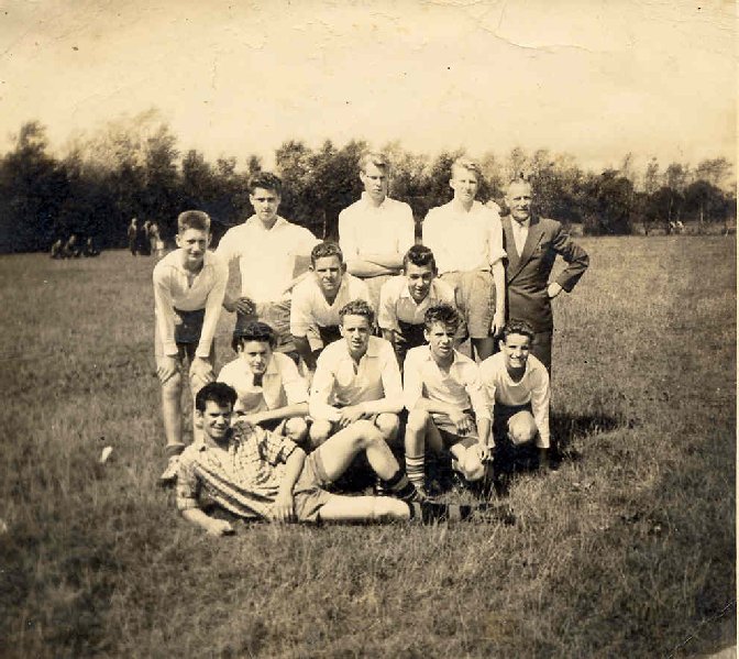 ca. 1956 Voetbalclub Heiligerlee